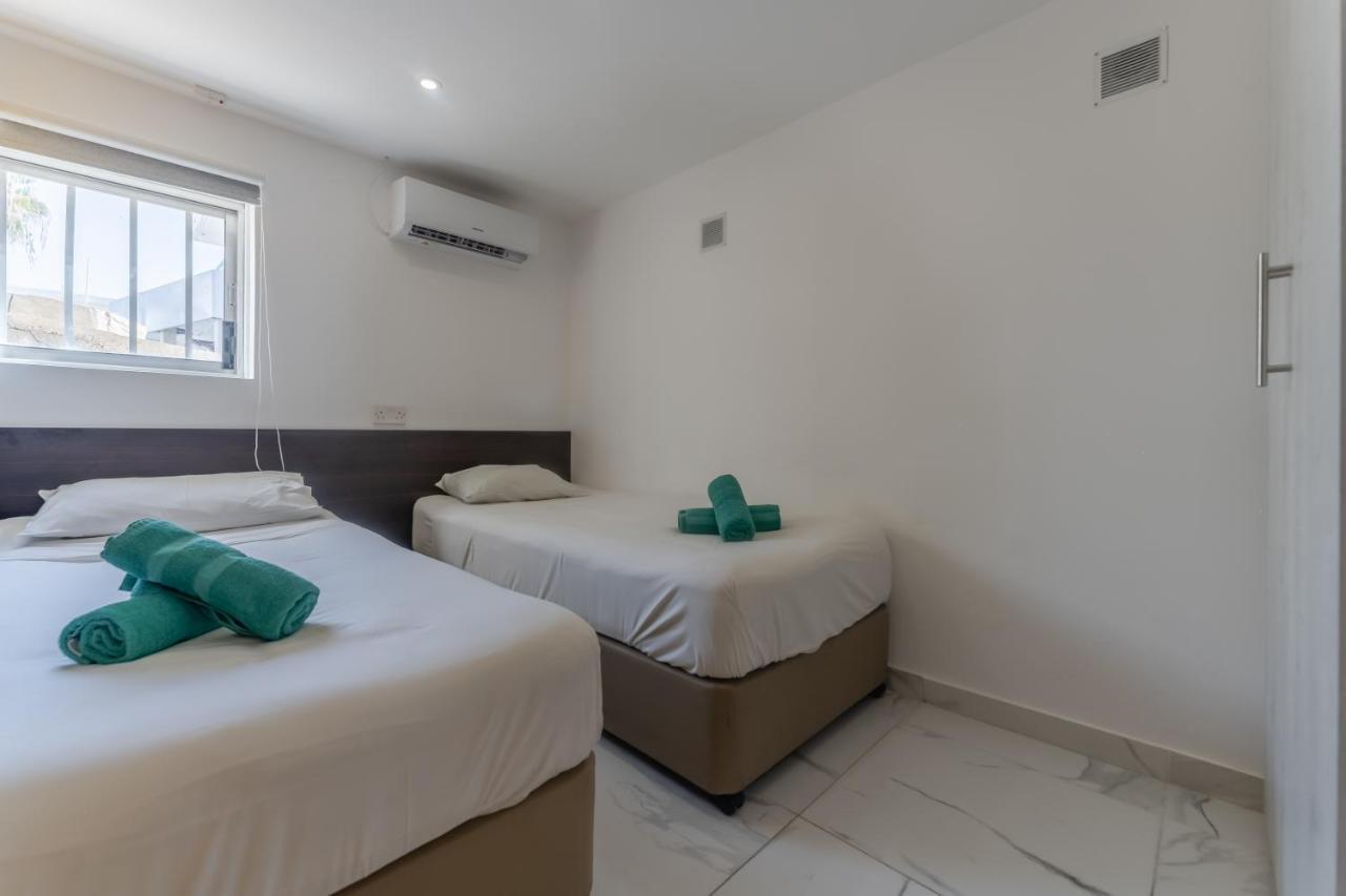 Sant Central Deluxe Apartments Agia Napa Exterior foto
