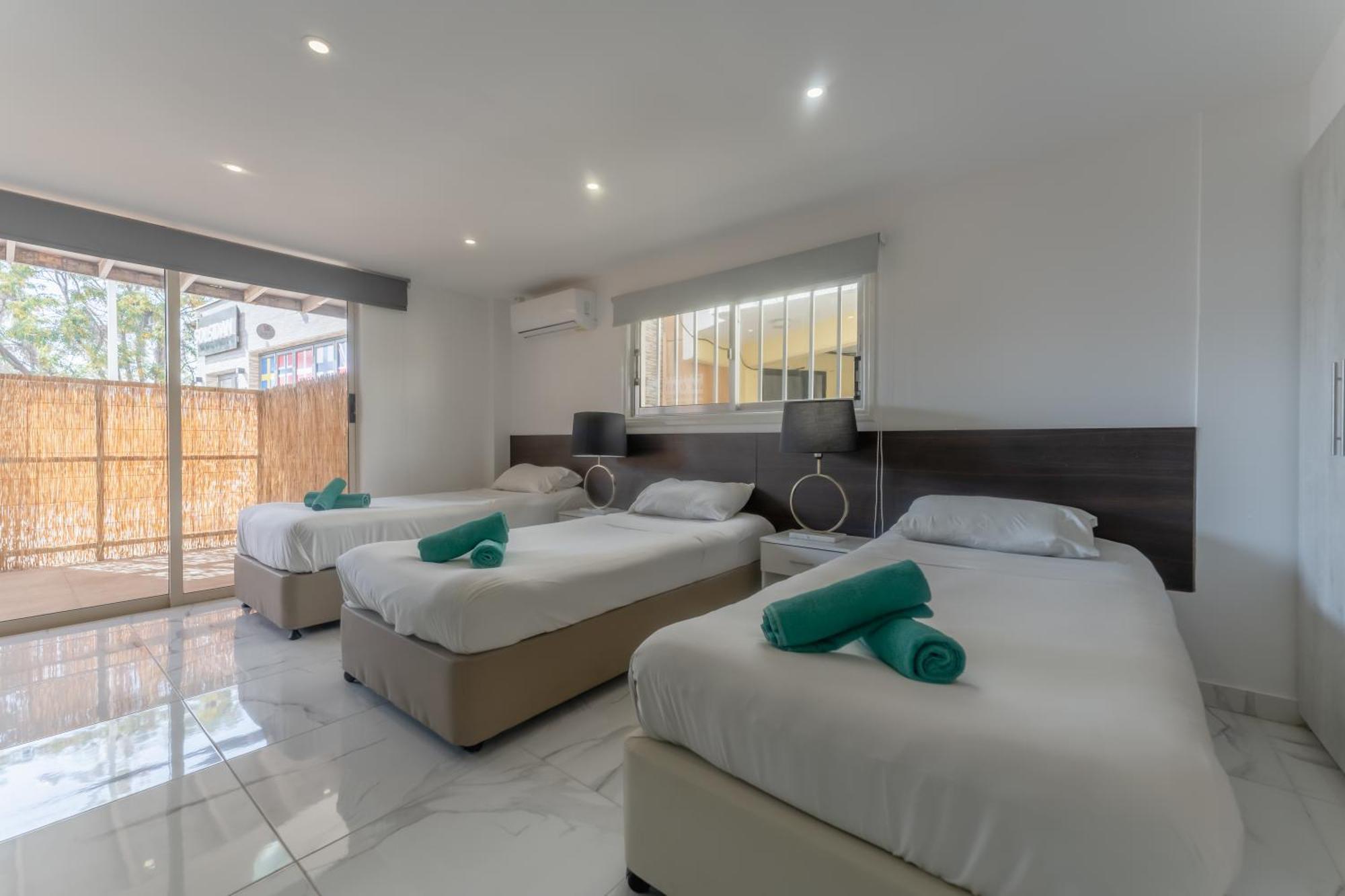 Sant Central Deluxe Apartments Agia Napa Exterior foto